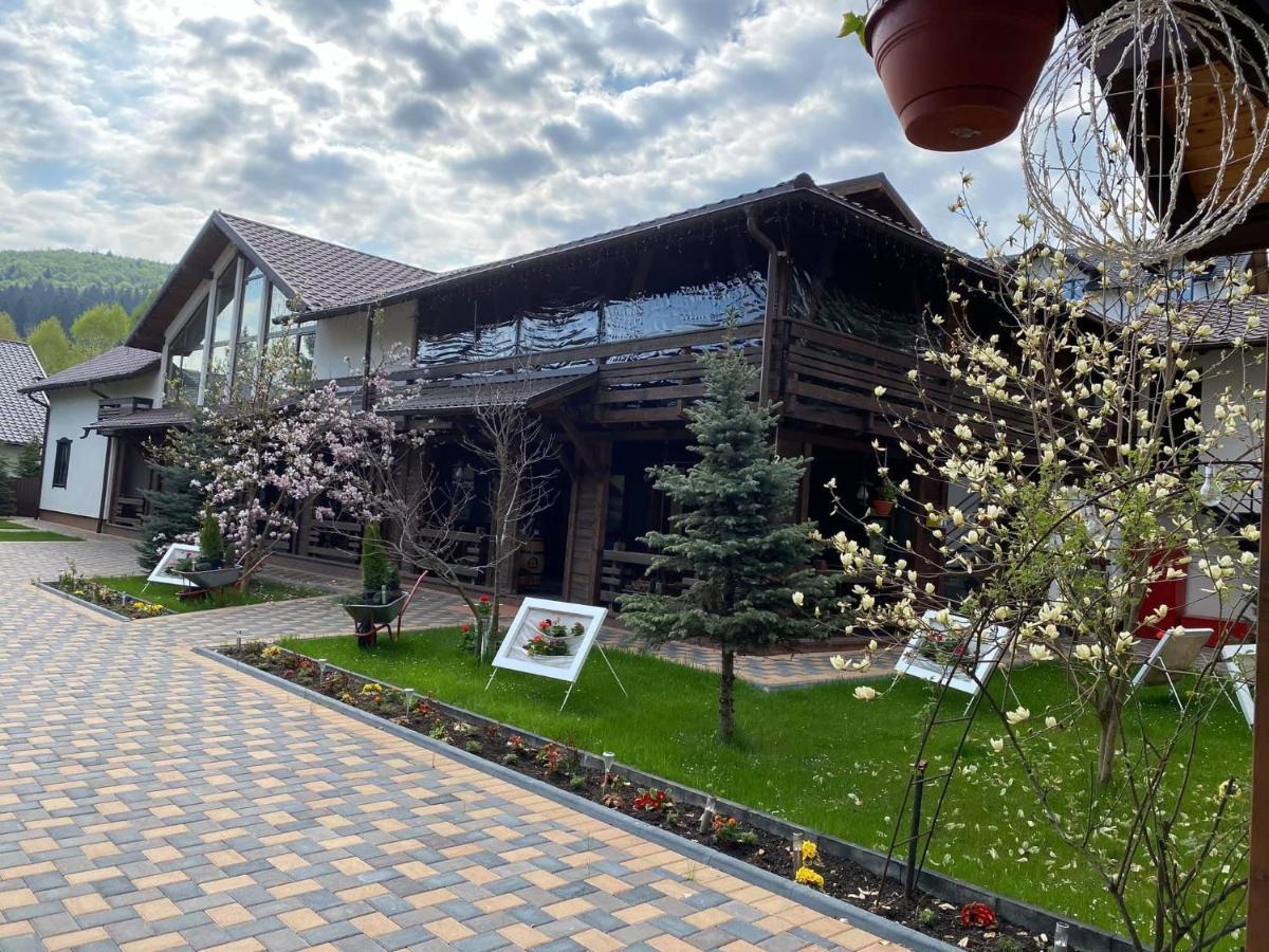 Roua Voronetului Hotel Gura Humorului Exterior foto
