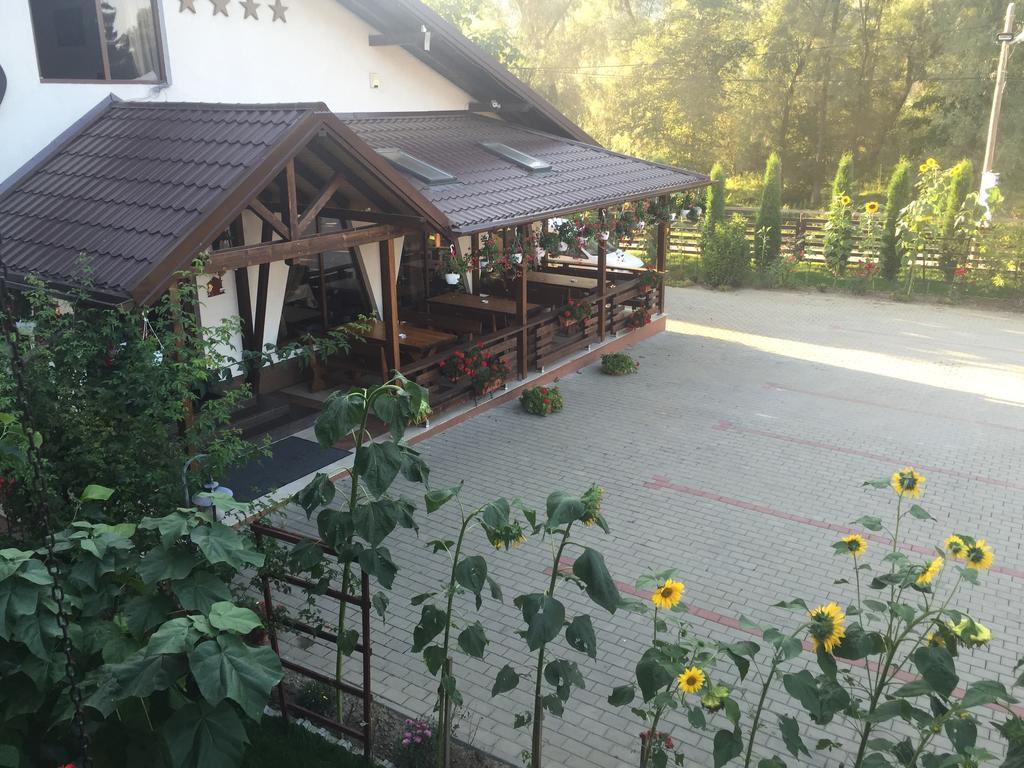 Roua Voronetului Hotel Gura Humorului Exterior foto