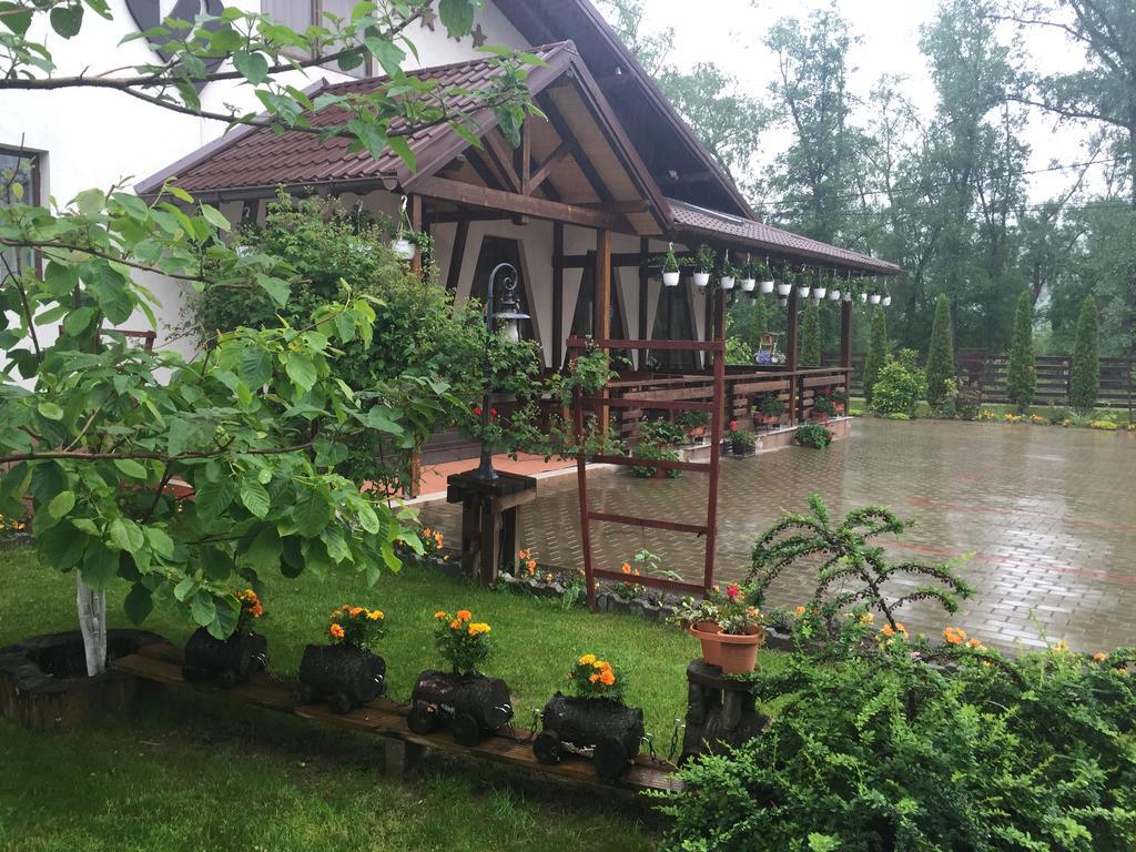 Roua Voronetului Hotel Gura Humorului Exterior foto